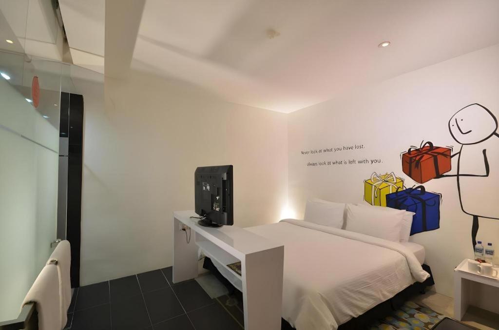 Zoom Inn Boutique Hotel - Danga Bay Johor Bahru Exterior photo